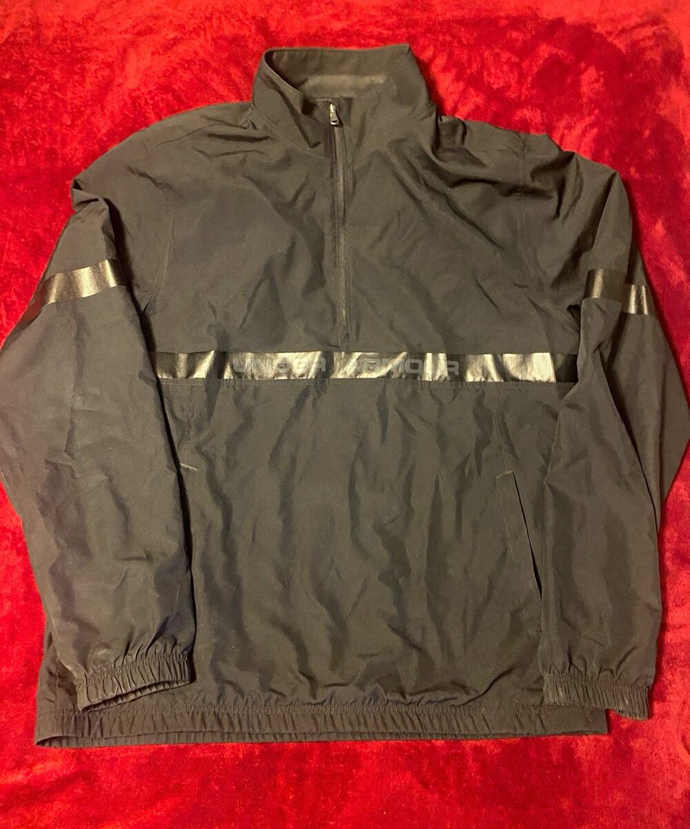Under Armour Men's Black Half-Zip Windbreaker Jacket Mesh Lined Lightweight L